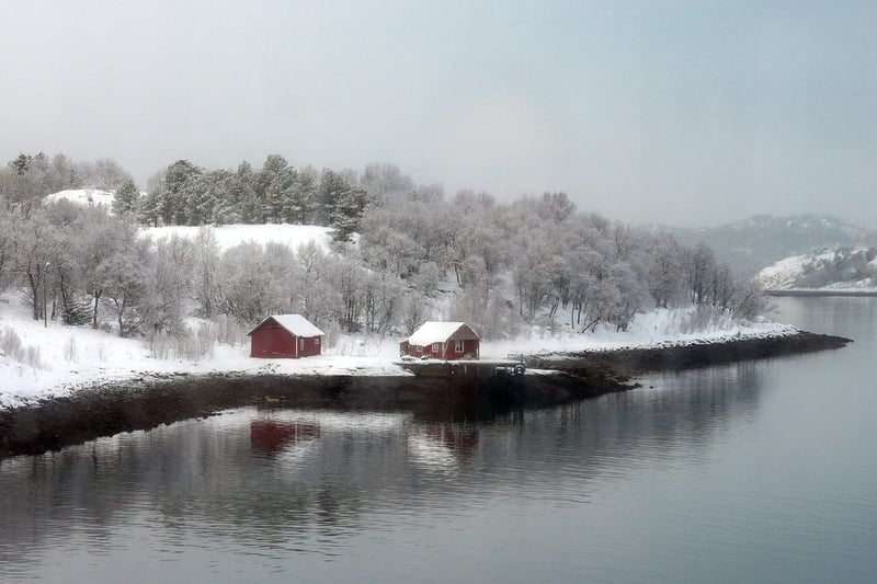 Riverside Lodges